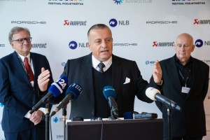 Alarm pred volitvami: najbogatejši Slovenci želijo vplivati na izbiro politikov
