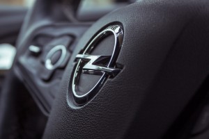 Opel dvignil roke od prehoda na električna vozila z letom 2028