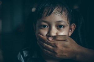 Nova pedofilska afera trese slovensko Cerkev: rad ima Boga, še rajši ima otroke