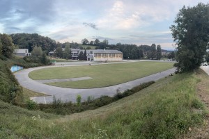 Urbanka gostuje tretjič: skupnostno soustvarjanje prostorov v okolici OŠ Bršljin