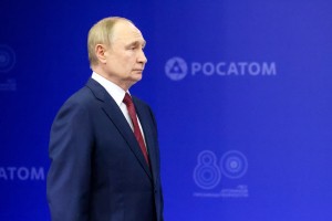 Hibridna vojna iz Kremlja: kako bo Putin vplival na slovenske volitve