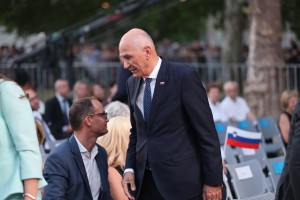 Sta ali nista Janša in Logar dogovorjena? Prvak SDS je stvari obrnil na glavo