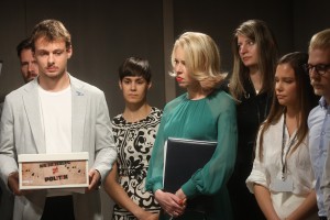 Obnaša se kot zvezdnica: politična prihodnost Urške Klakočar Zupančič