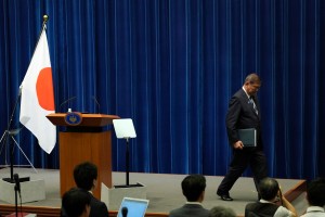 Japonski premier napovedal odstop