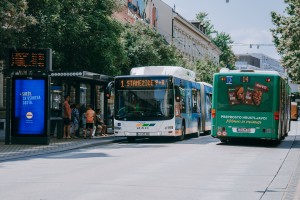Jankovića bi z referendumom prisilili v pocenitev vozovnic LPP