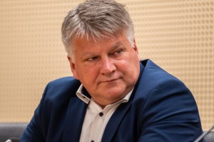 Delodajalci: konoplja preveč posega v varnost delovnih okolij