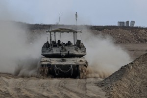 Začela se je kopenska ofenziva na mesto Gaza