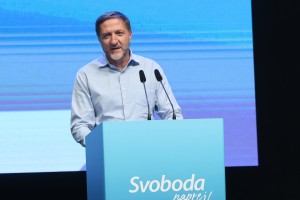 Smo se prezgodaj veselili božičnice? Ministrove besede so zgovorne!