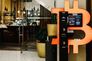 Slovenija se osredotoča na ALR Miner in uvaja depozitni kanal Binance