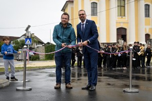 Na Raki namenu predali novo parkirišče