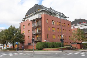 V stanovanju znanih podjetnikov so se naselile prostitutke?