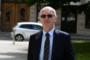 Golobov odvetnik: Zahteva za sodno preiskavo ne pomeni še nič kritičnega