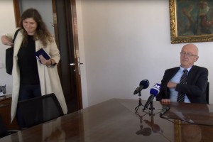 Zdolšek Tarčo prijavil na častno razsodišče, Tarča Zdolška na odv. zbornico