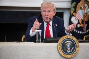 Trump: Izrael in Hamas sta potrdila prvo fazo mirovnega načrta