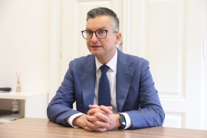 Šarec: Ko sem bil ministrant, so imeli današnji verniki boga še v Beogradu