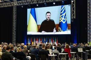 Zelenski zbrane v Ljubljani pozval, naj pomagajo ukrajinski zračni obrambi