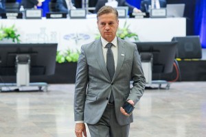 Po tej lekciji Golob sms-ov ne pošilja več – še Tini ne