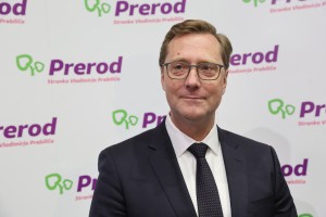 Če odstopim kot evropski poslanec, moram iti na zavod za zaposlovanje