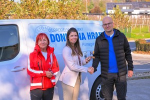 Donirano vozilo bo okrepilo pomoč  socialno najranljivejšim Novomeščanom