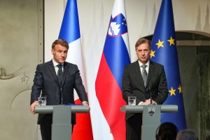 Golob in Macron o jedrski kooperaciji: Francozi ponujajo reaktor za Jek 2