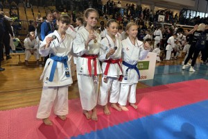5 zlatih medalj za karateiste iz Mirne Peči in Radeč