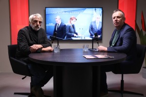 Erika Žnidaršič misli, da je bog in da lahko odstavlja vlade (PODKAST)