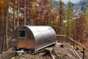 Iz pločevink v bivak: simbol odgovornosti za Zlatorogovo kraljestvo