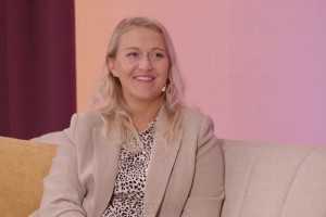 Preobrazba z Niko Urbas: Nisem se znala obleči, zato sem raje ostajala doma