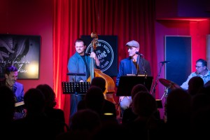 KRITIKA Metod Banko kvartet.jpg