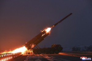 severna koreja raketa.jpg