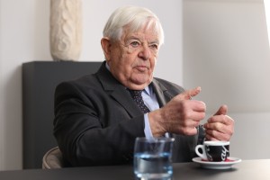 a I-milan kucan-pl014.JPG