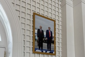 trumpo putin bela hisa.jpg