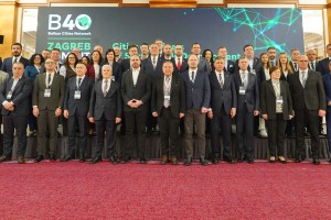 Župan Gregor Macedoni na vrhu B40 v Zagrebu