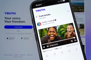 trump obama rasizem.jpg