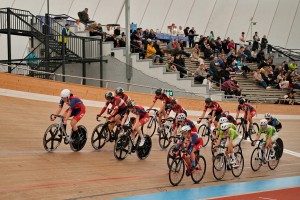 Kar 43 odličij novomeških kolesarjev na velodromu
