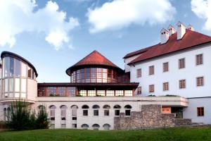 Jubilej novomeške knjižnice: V svet besed že 80 let