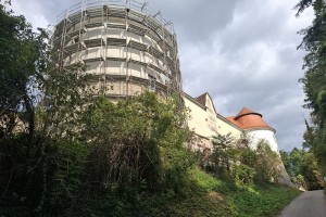 Zaključena obnova jugozahodnega stolpa brežiškega gradu