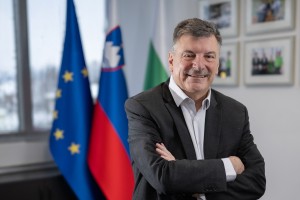 Župan dr. Peter Verlič, foto arhiv občine.jpg