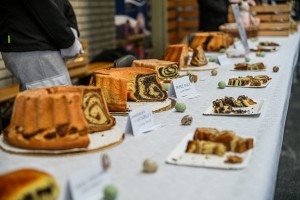 Velikonočna tržnica v Brežicah znova združila lokalne ponudnike
