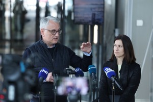 pogovori golob koalicija stranke.jpg