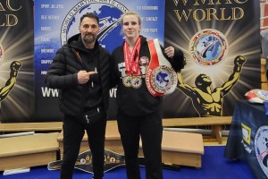 Fiderškova suvereno po 1 letnem premoru, do 2 zlatih in šampionskega pasu