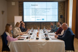 odpadki, reciklaza, krozno-gospodarstvo, ponovna-uporaba, predelava-odpadkov