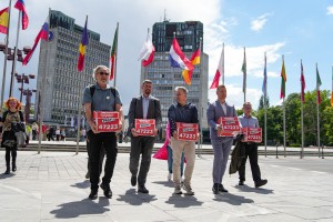 sindikati referendum podpisi interventni zakon.jpg