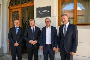 Obisk ministra dr. Igorja Papiča ob ustanovitvi javne Univerze v NM
