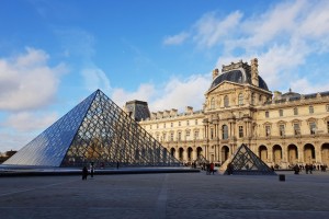 louvre px.jpg