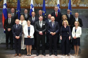 Ekipa Janeza Janše vlada