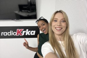 Novomeščanka španskih korenin- Leyre navdušuje z novo avtorsko skladbo