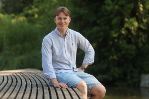 UV-ARON ARNOLD-pl003.JPG