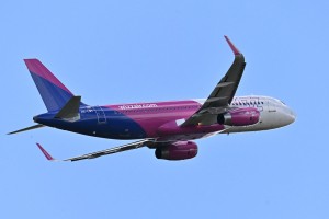 Wizz air-BOBO.jpg