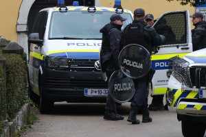 Specialna enota policije.jpg